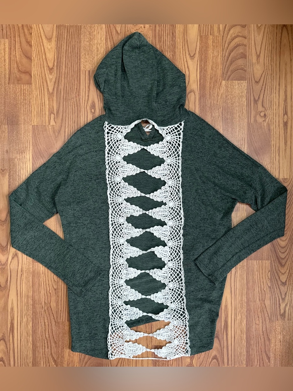 ❤️ Windsor Womens XS Dark Green Hooded Sweater with White Crochet Back